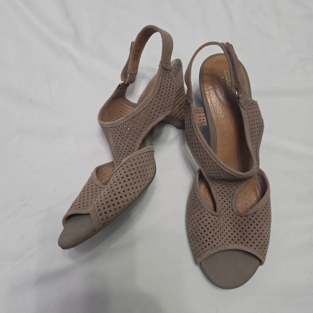 Clarks Artisan Taupe Perforated Leather Slingback Wedge Sandals Size 10M